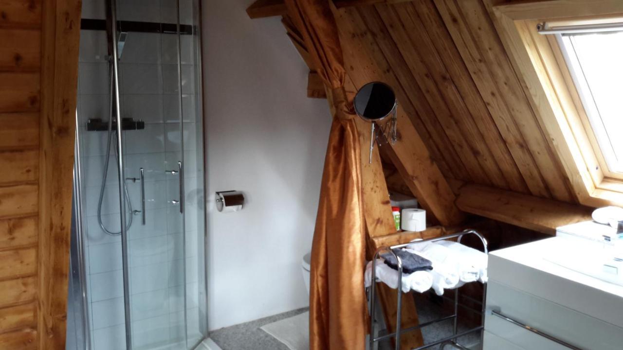 Place 2 Be Bed & Breakfast Ейндховен Екстериор снимка